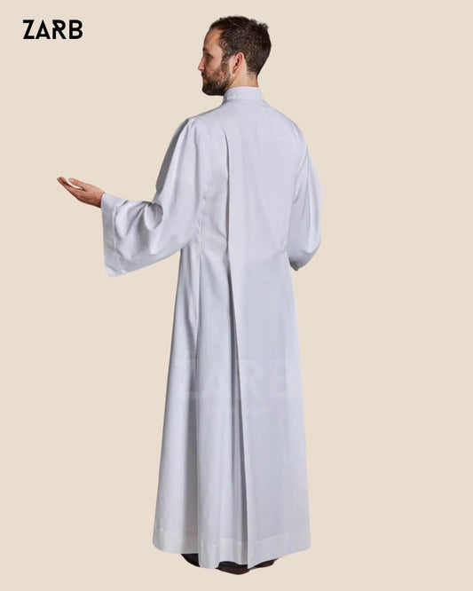 Schwarze römische Soutane